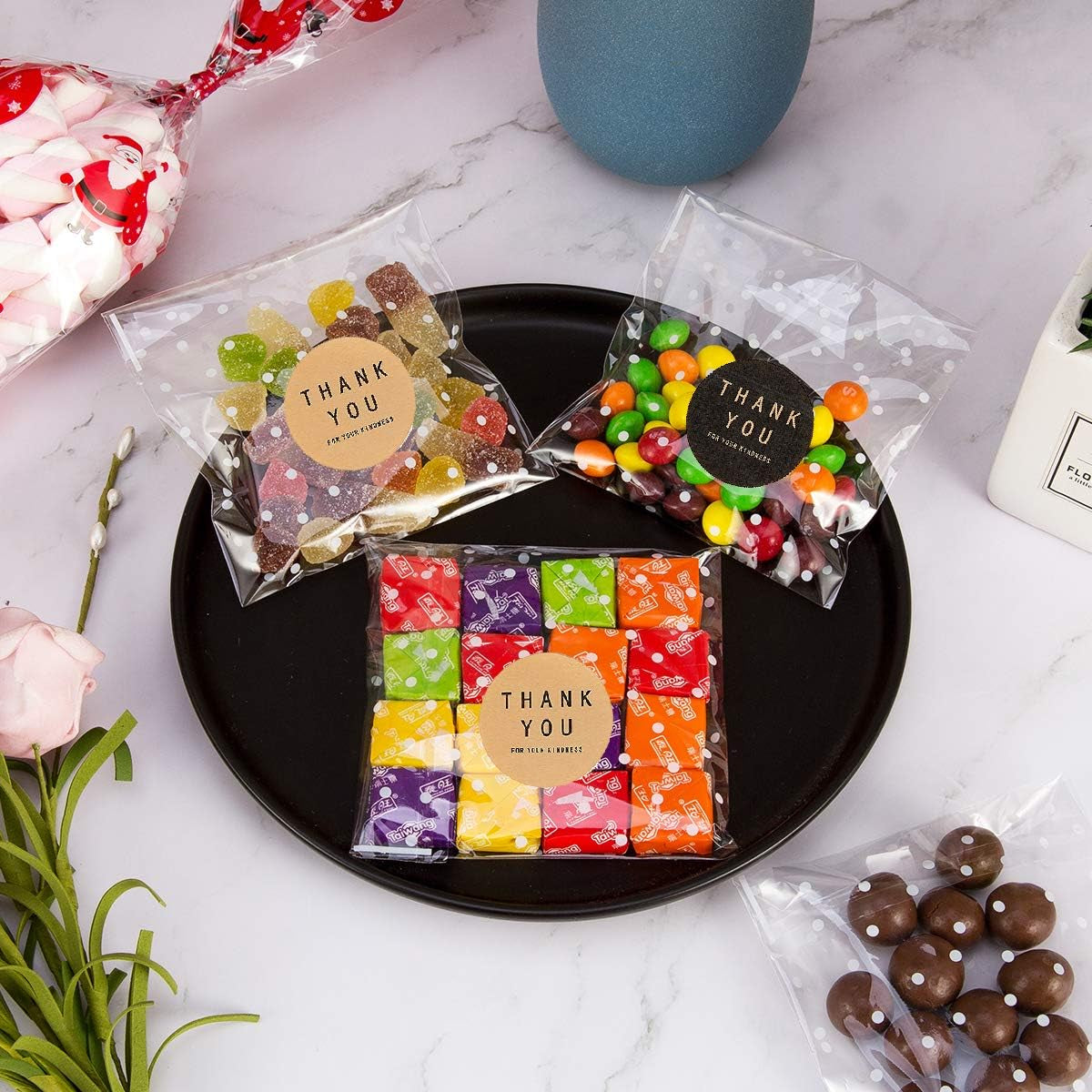400PCS White Polka Dot Treat Bags Set Self Adhesive Candy Cookie Bags Set, 200 Cellophane Bags + 200 Thank You Sticker for Bakery Biscuit Chocolate Snacks Dessert (5.5X5.5Inches, White Polka Dot+Sticker)
